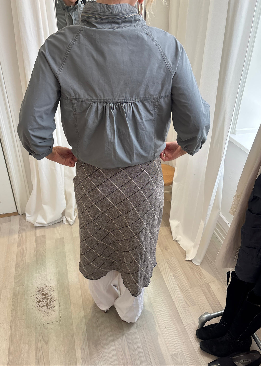 Grå jakke