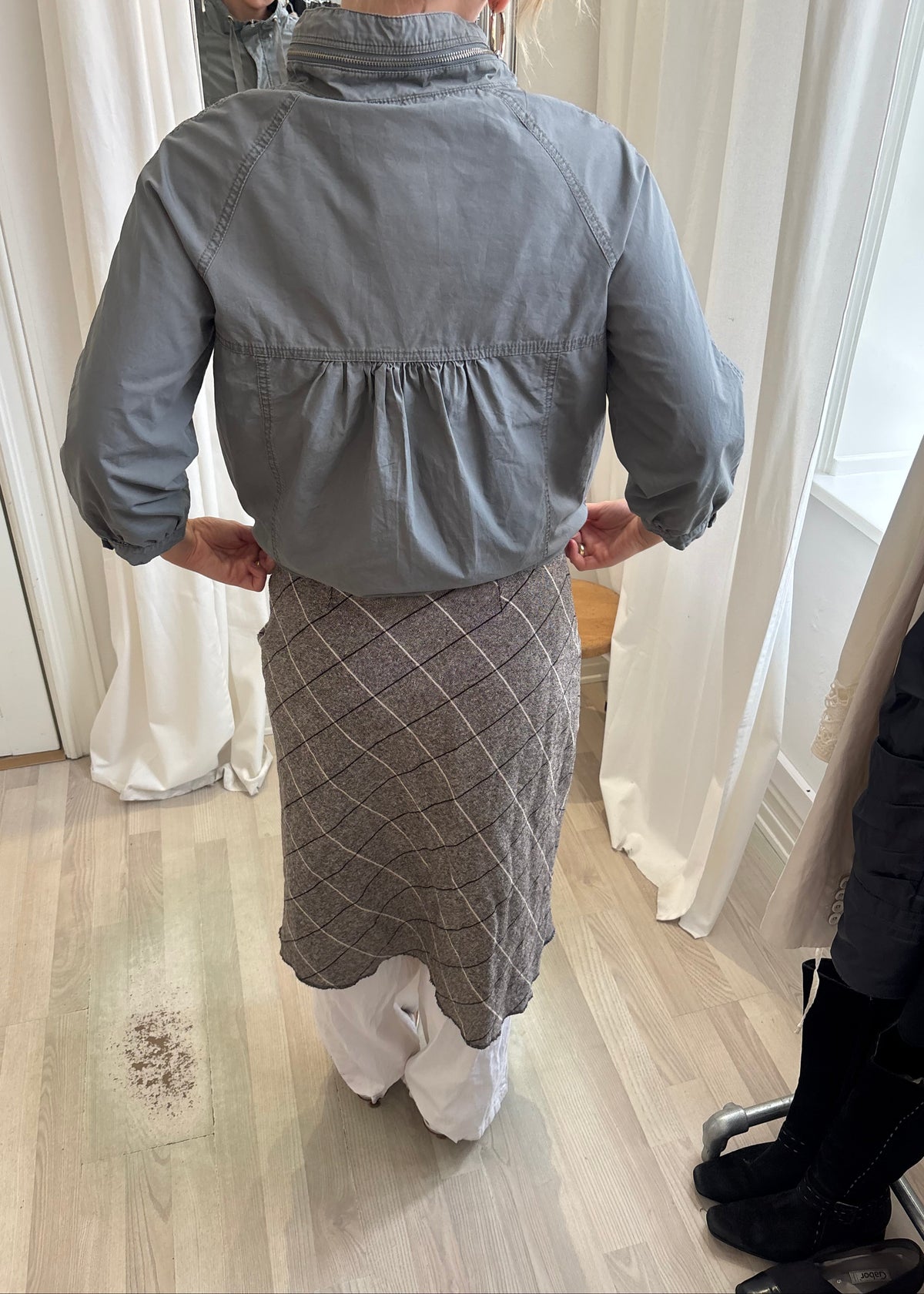 Grå jakke