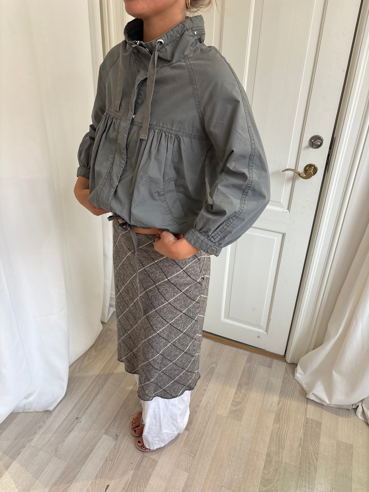 Grå jakke
