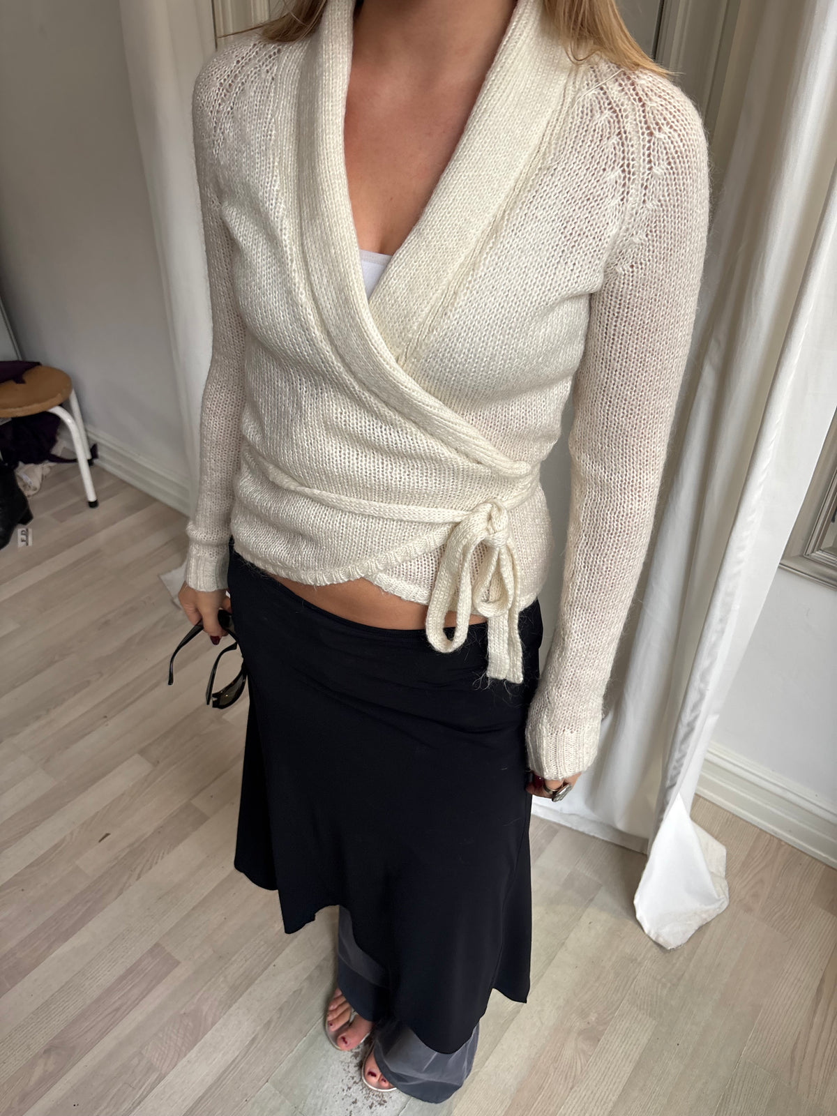 Hvid wrap sweater